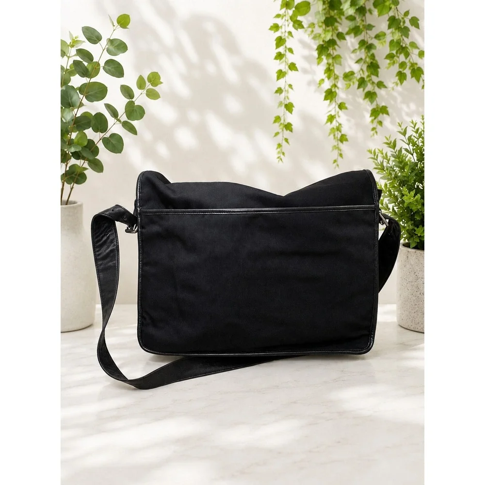 C195 Coach Messenger bag